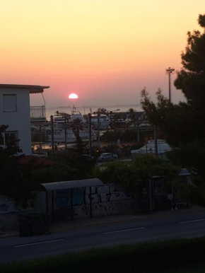 Glyfada cozy seaside home